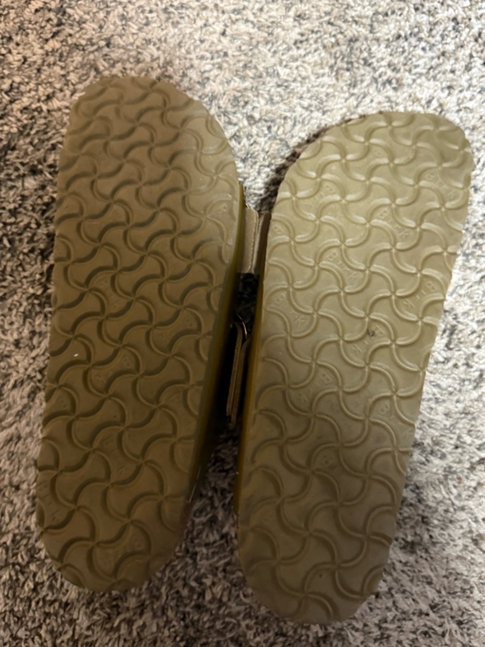 Birkenstock Arizona Big Buckle Sandals in Olive Green with Gold Buckles - Picture 2 of 4